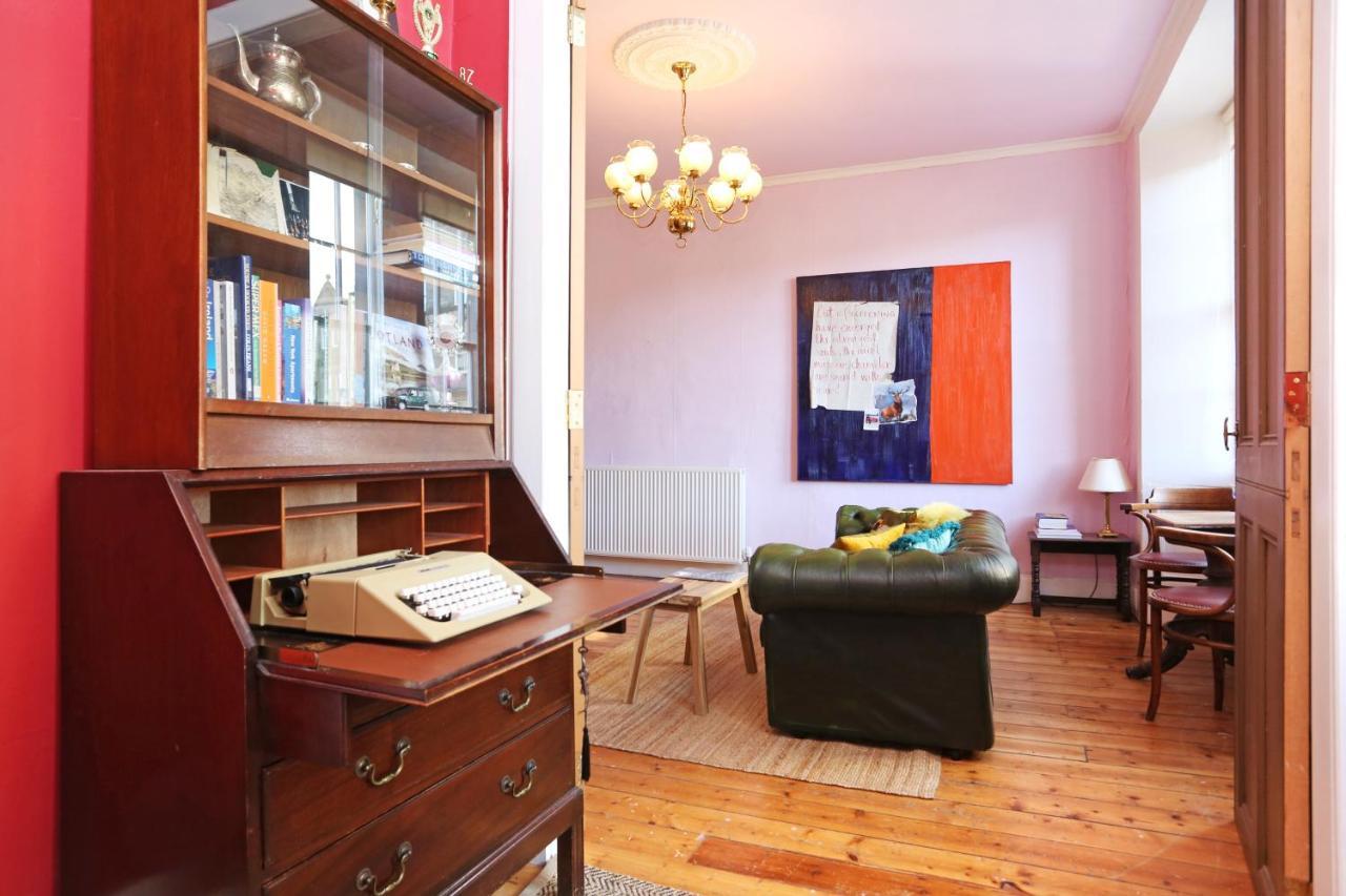 Joivy Iconic Colorful Home On The Royal Mile Εδιμβούργο Εξωτερικό φωτογραφία